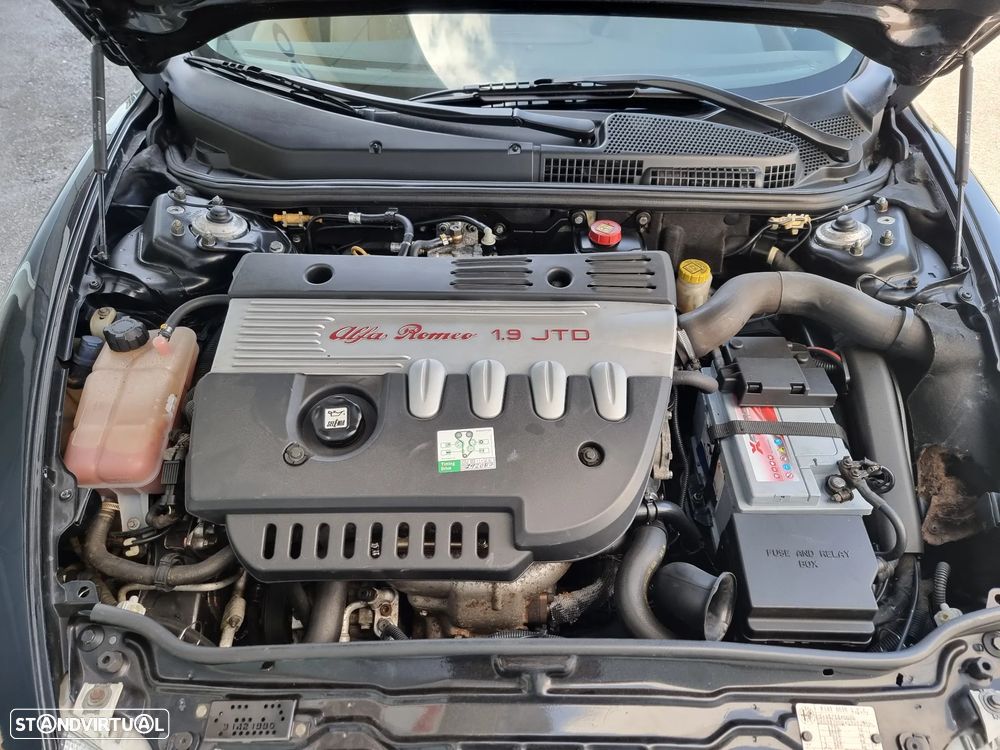 Alfa Romeo 147 1.9 JTD Distinctive - 17