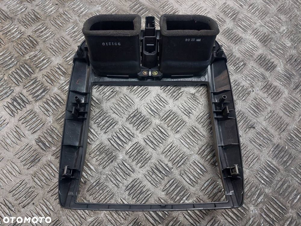 KRATKA NAWIEWU ŚRODKOWA MAZDA PREMACY I - 2