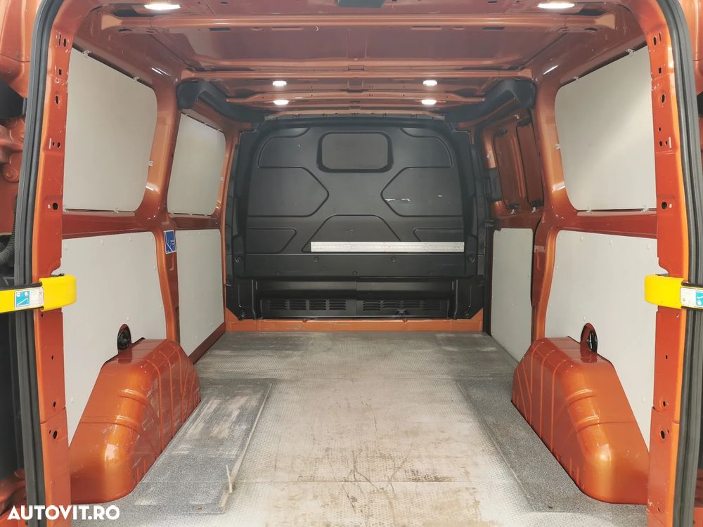 Ford Transit Custom - 9