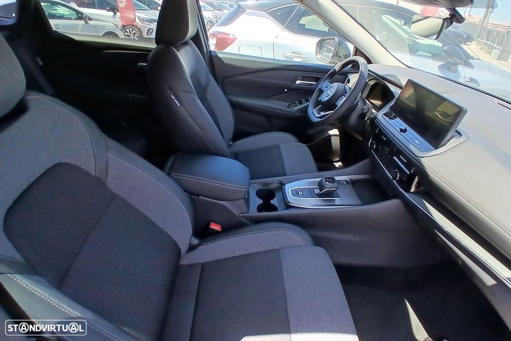 Nissan Qashqai 1.3 DIG-T N-Connecta LED Xtronic - 12