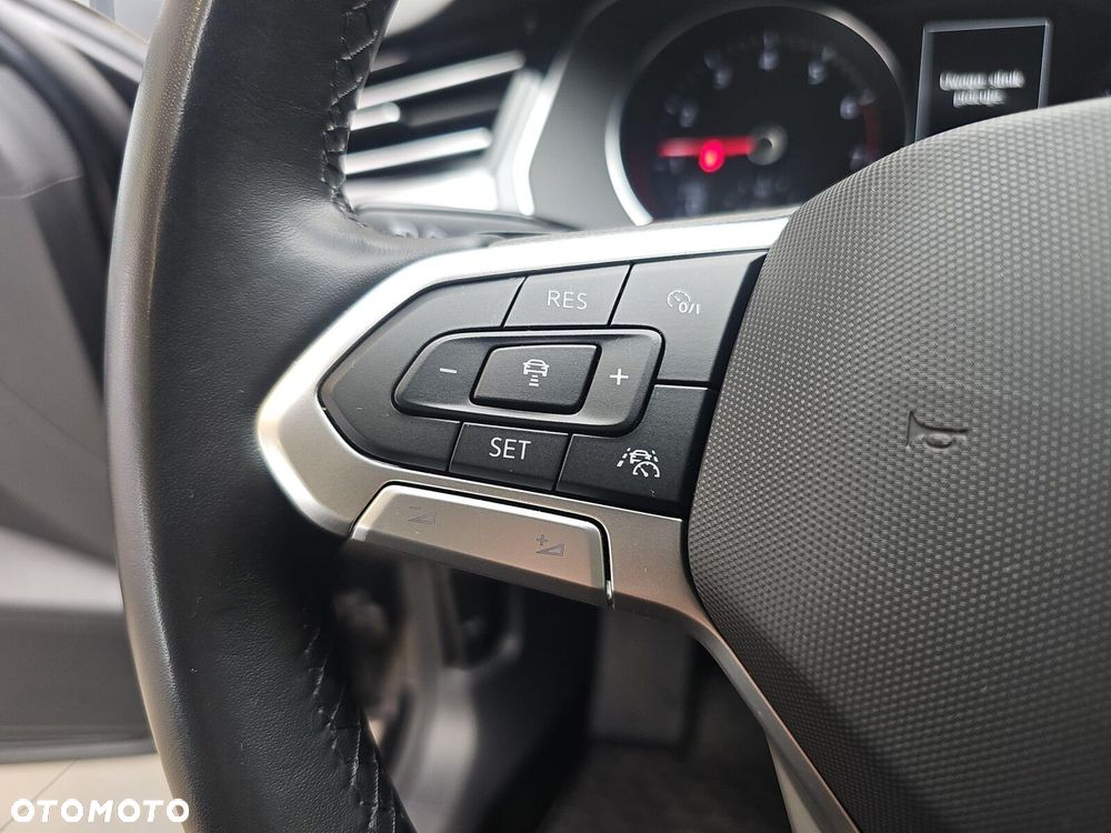 Volkswagen Passat Variant 1.5 TSI EVO Business DSG - 14