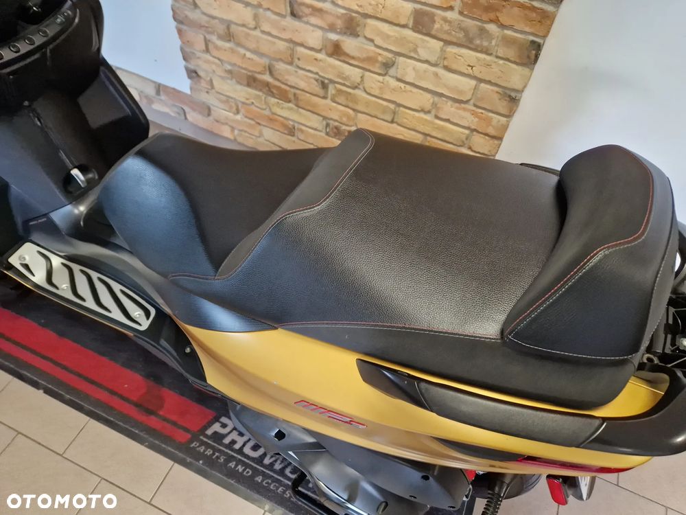 Piaggio MP-3 - 22