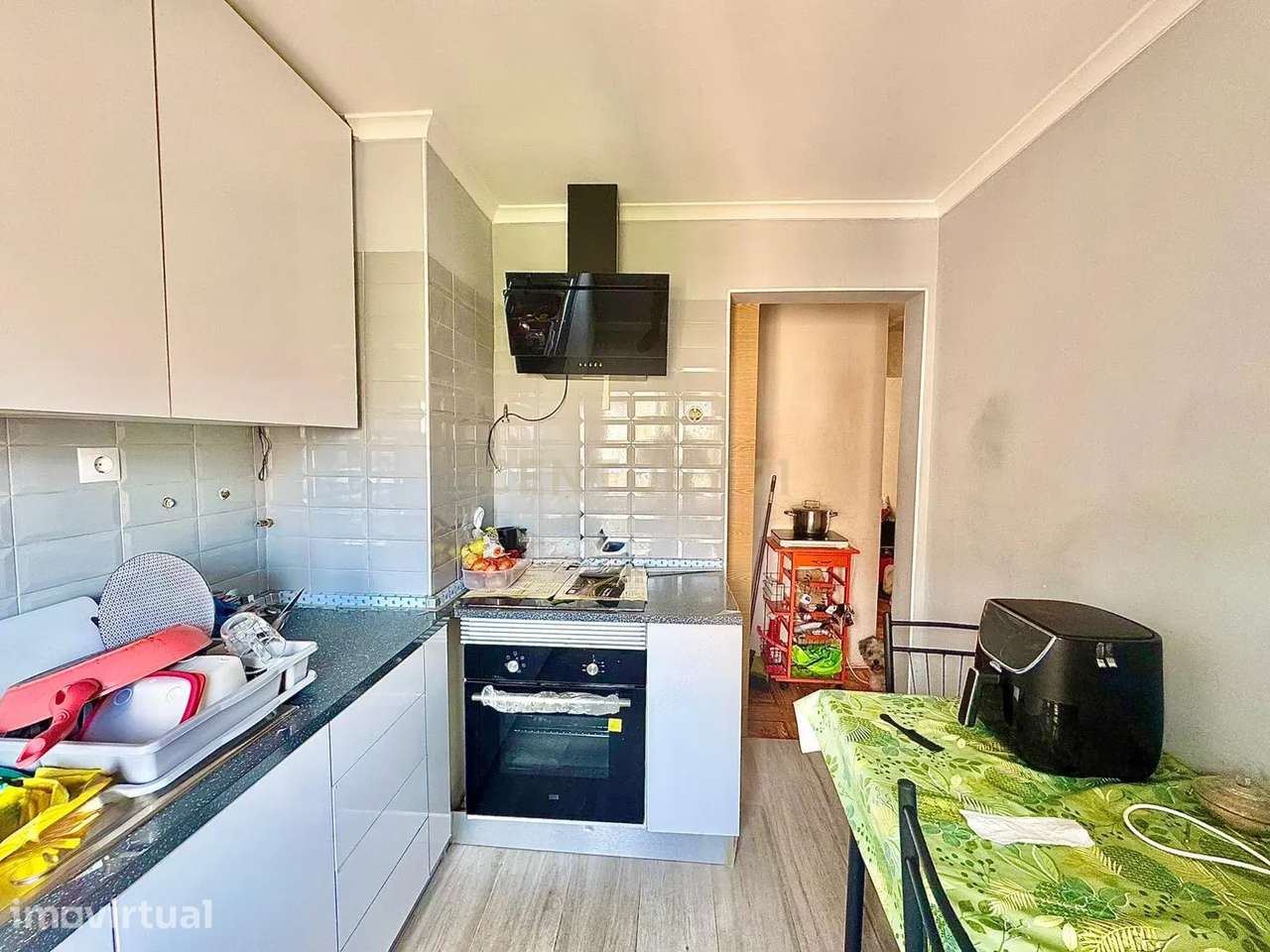 APARTAMENTO T2 COM VISTA PANORAMICA EM LOURES - Grande imagem: 2/17
