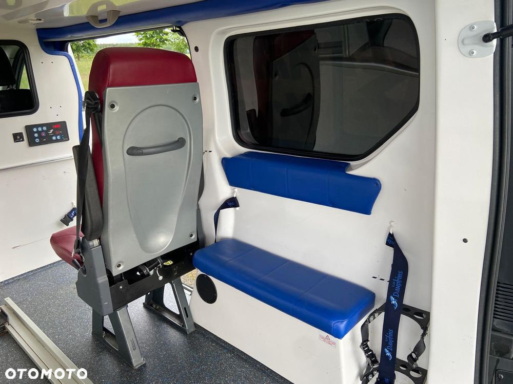 Opel Ambulans Karetka vivaro - 15