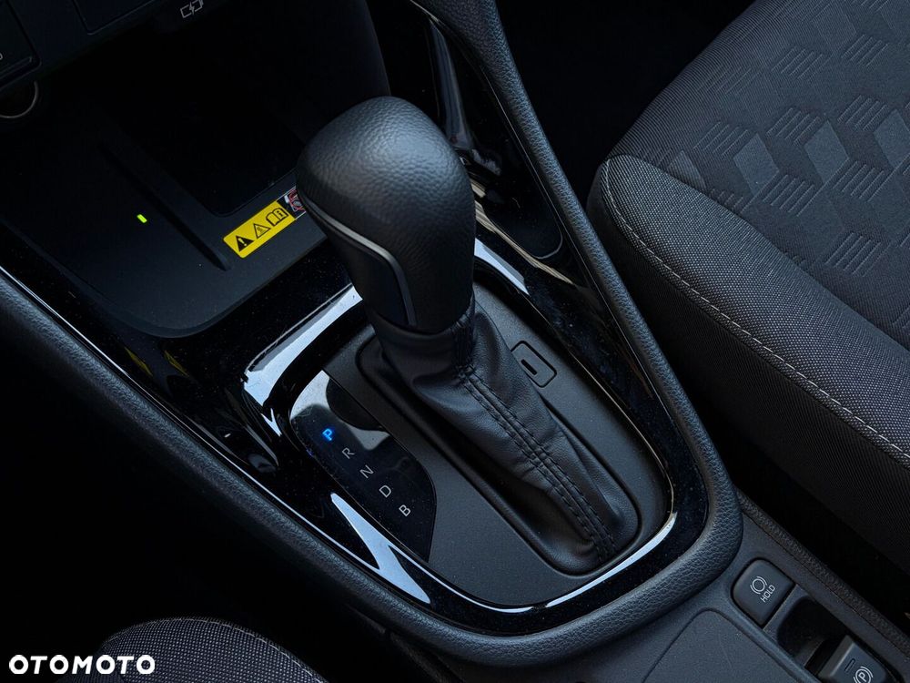 Toyota Yaris Hybrid 1.5 Style - 19