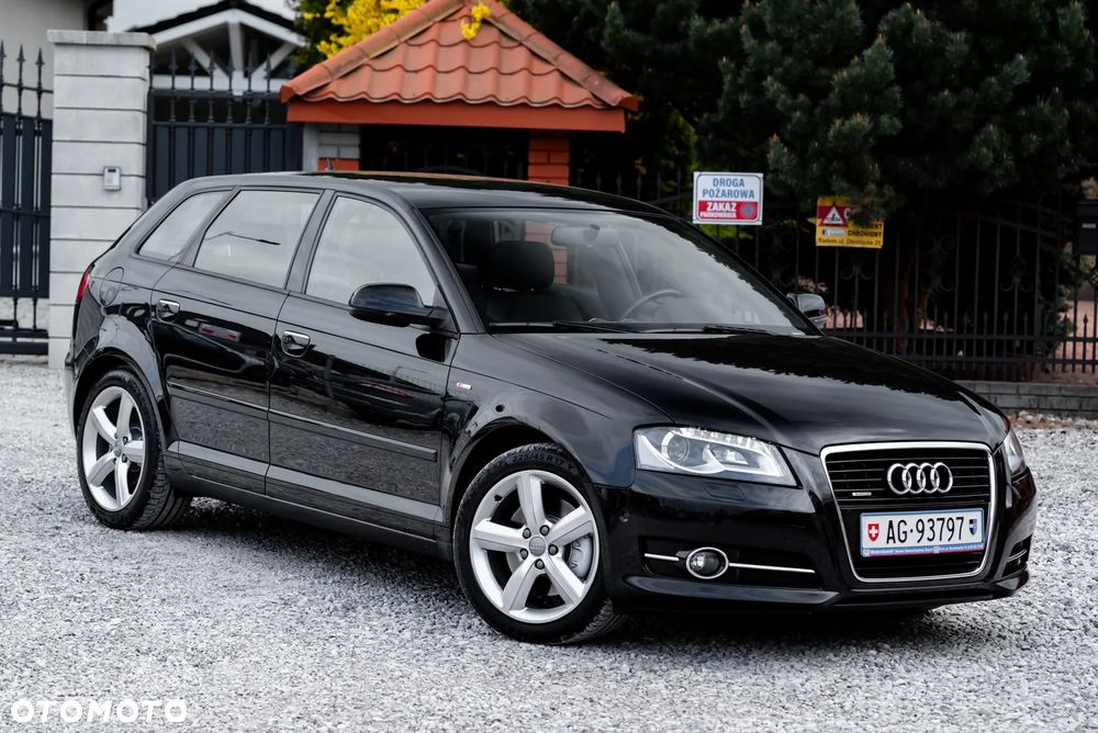 Audi A3 Sportback 2.0 TFSI quattro S tronic S line Sportpaket - 3
