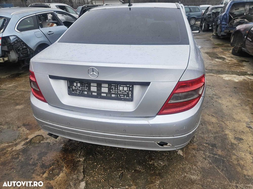 Capota portbagaj dezechipata Mercedes W204 2010 Sedan - 1