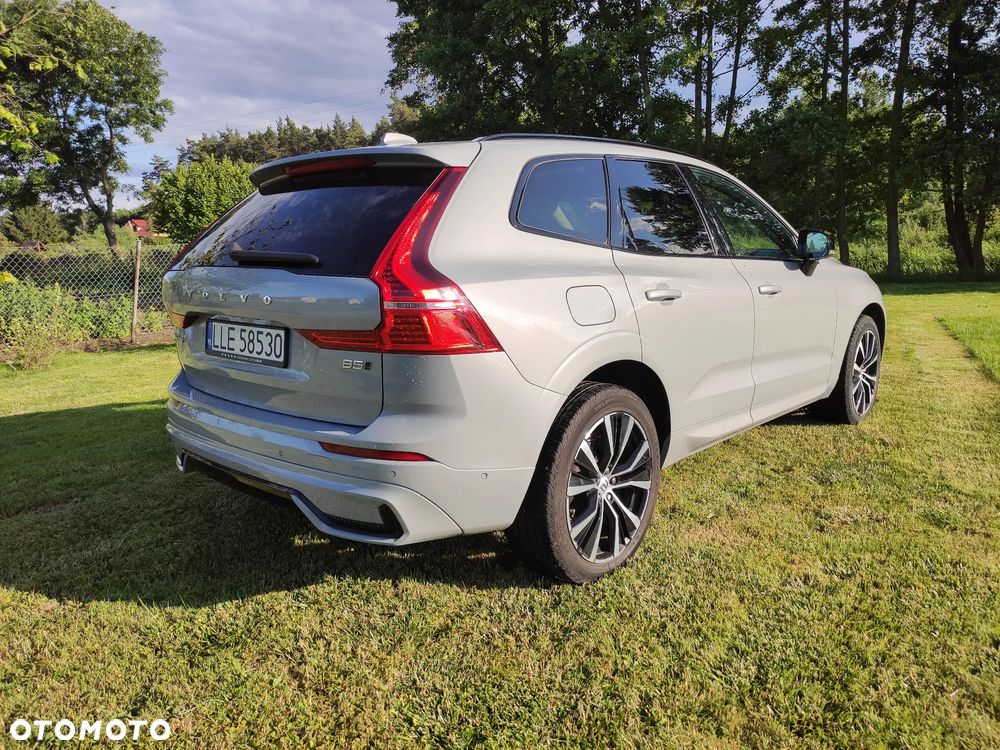 Volvo XC 60 B5 B AWD Plus Dark - 3