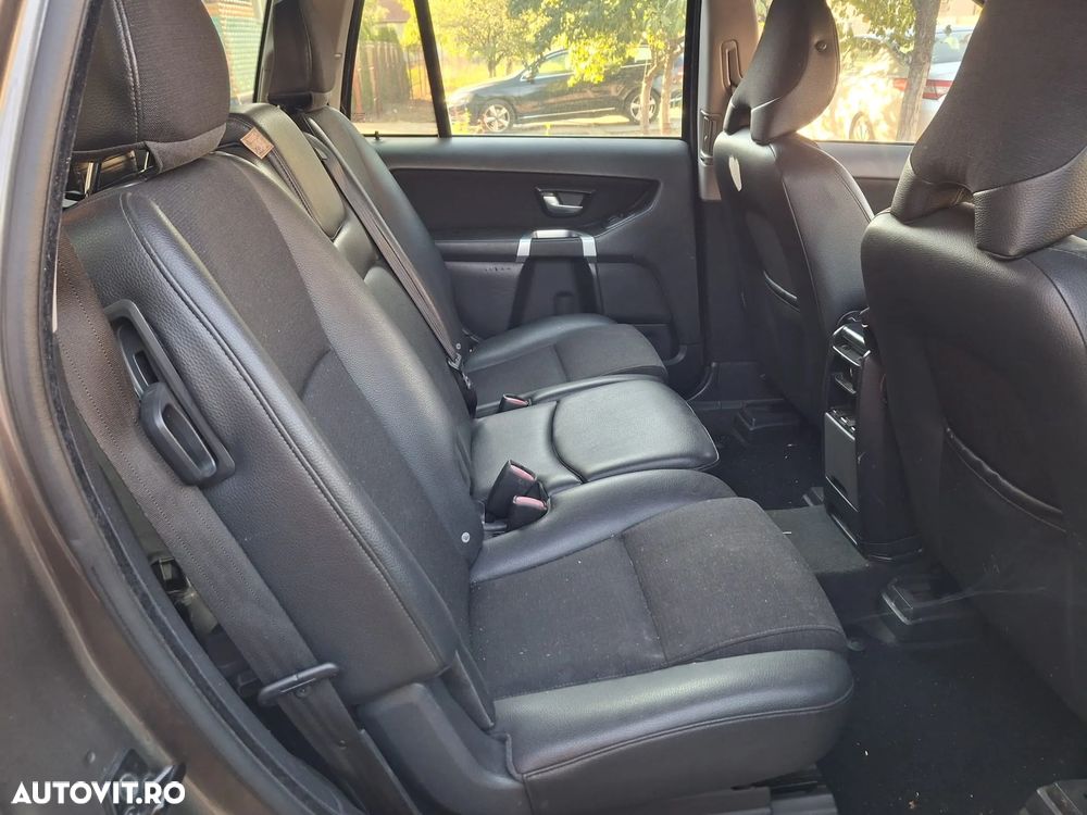 Volvo XC 90 - 7