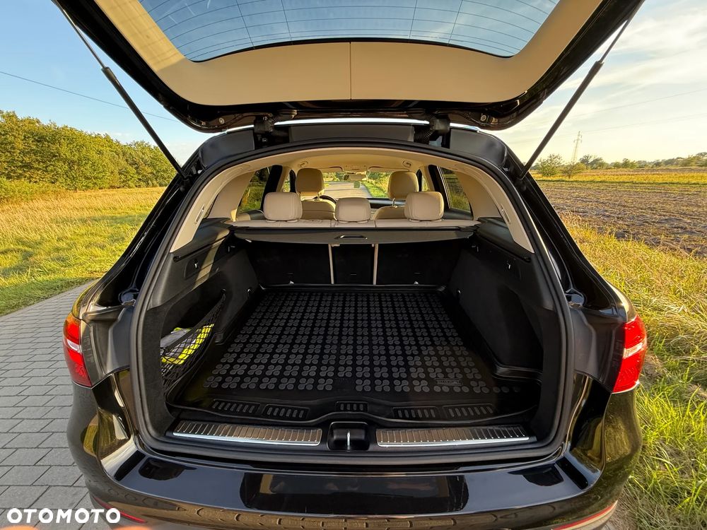 Mercedes-Benz GLC - 9