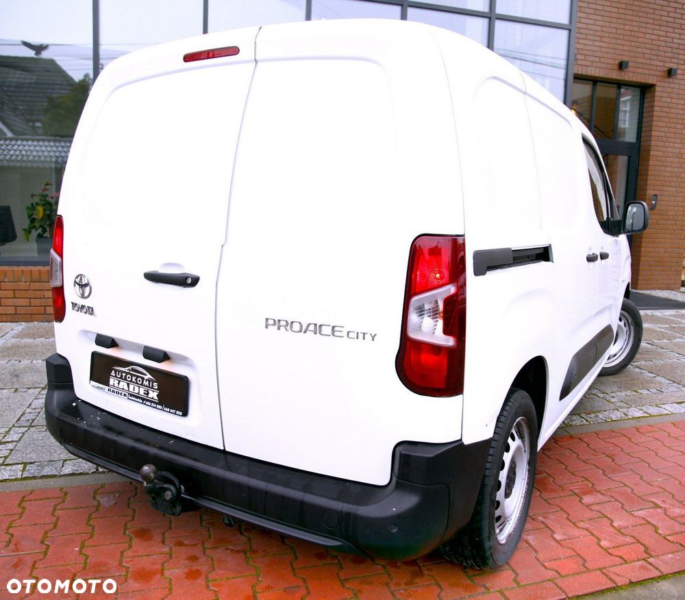 Toyota Proace City - 28