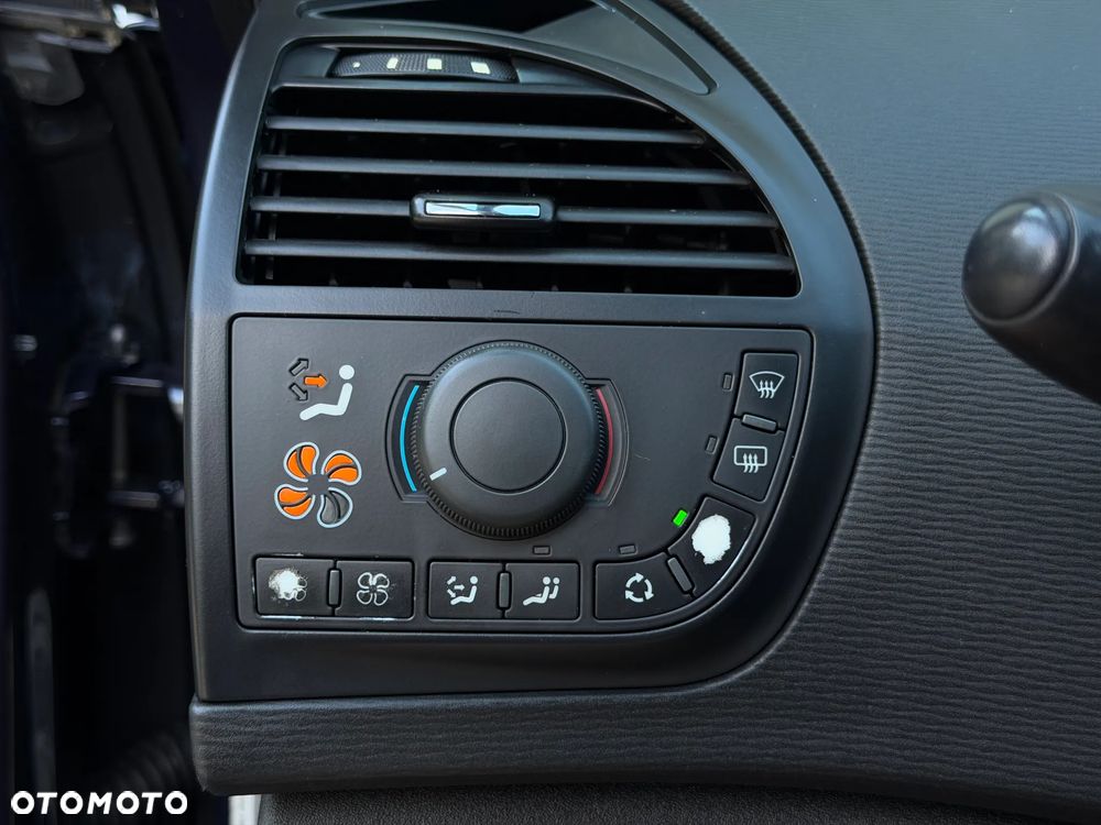 Citroën C4 Grand Picasso - 22