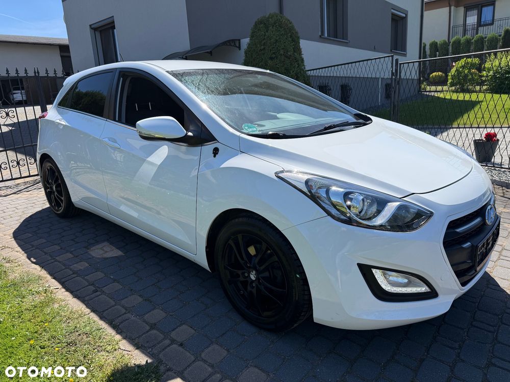 Hyundai i30 blue 1.4 YES Gold - 11