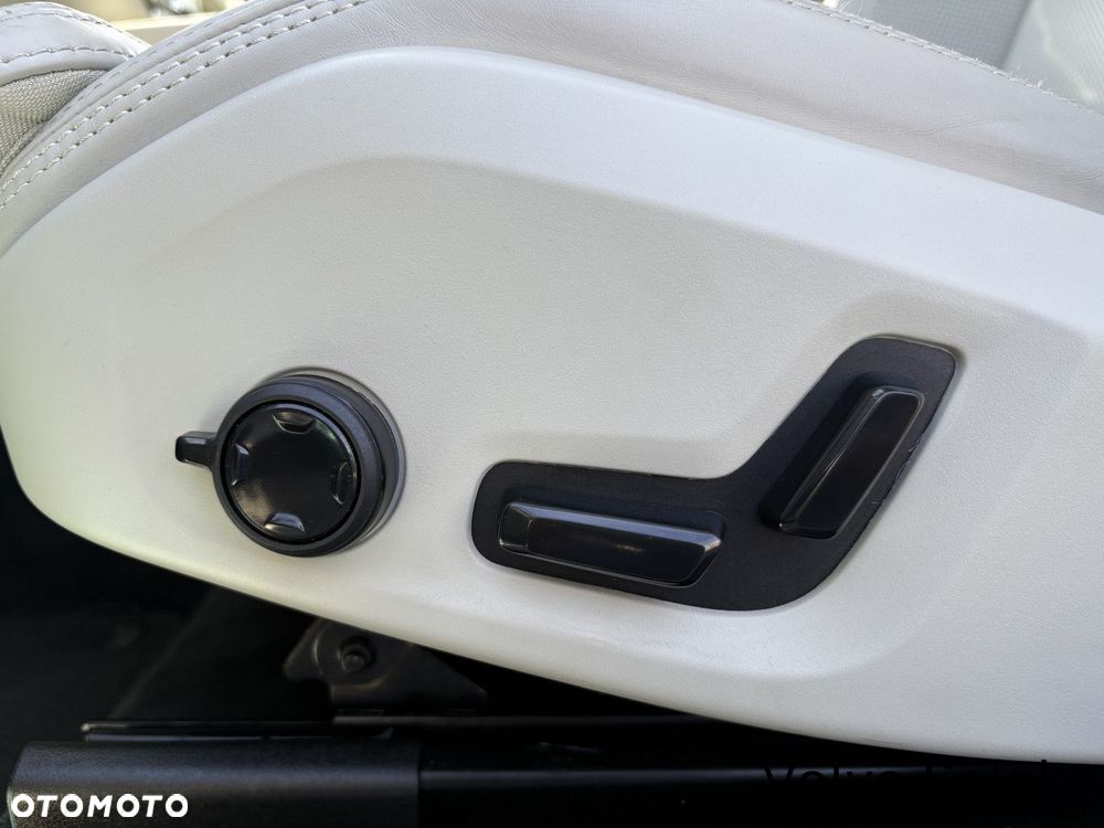 Volvo XC 60 - 12