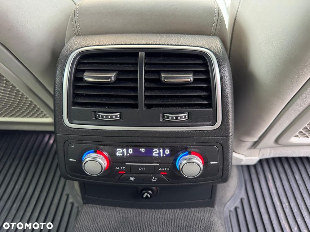 Audi A6 Avant 3.0 TDI quattro S tronic - 28