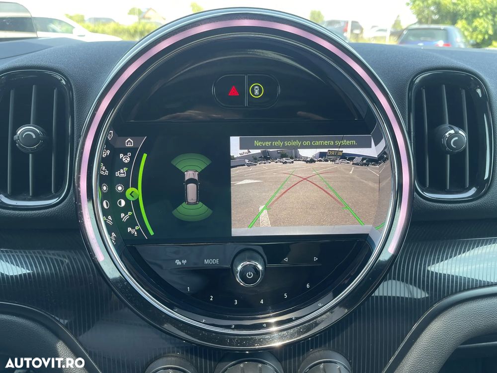 Mini Countryman Cooper SD ALL4 AT - 26