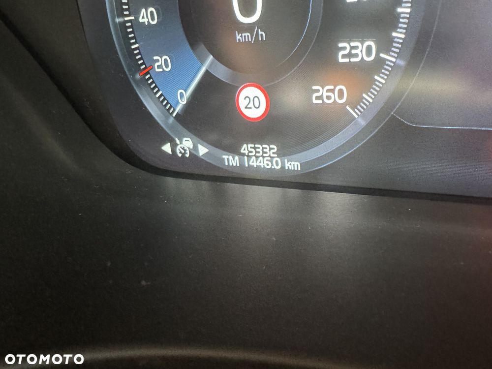Volvo XC 60 B5 B AWD Inscription - 11