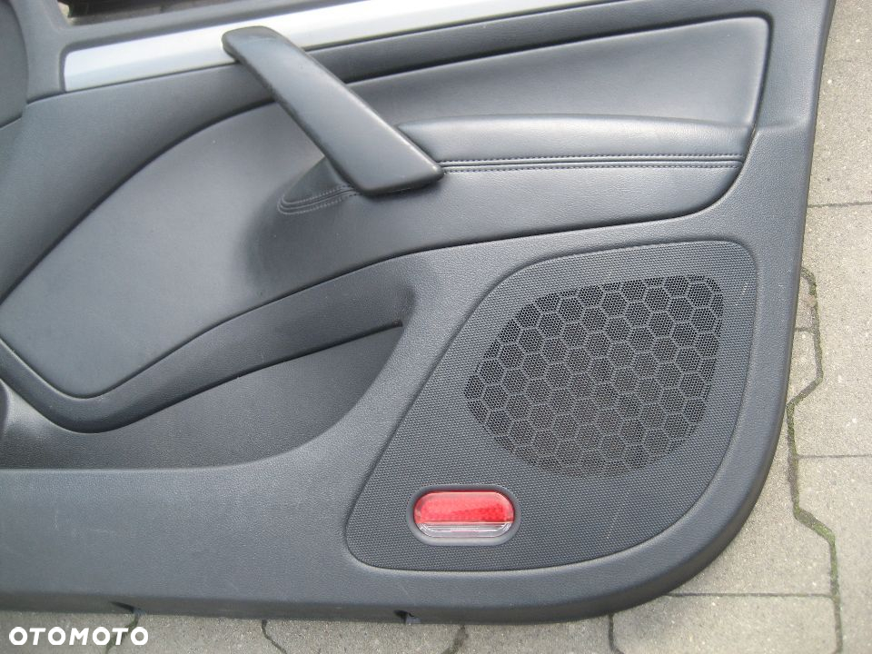 skoda octavia ii 2 04-08r tapicerka drzwi przód prawa skóra europa - 4