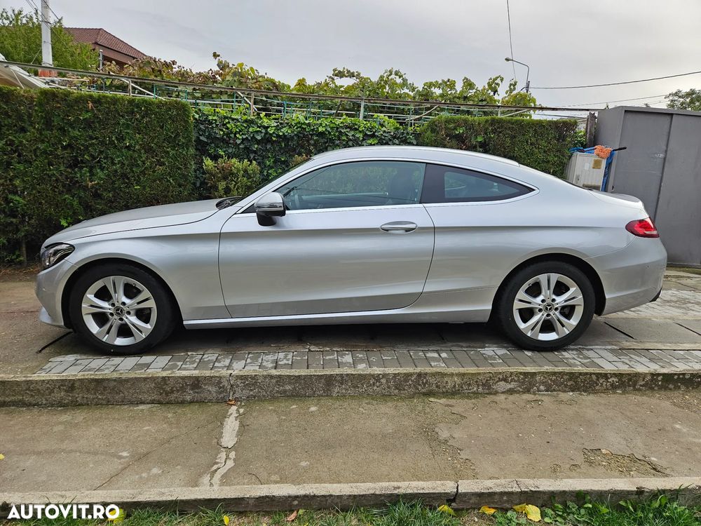 Mercedes-Benz C 180 9G-TRONIC Night Edition - 10
