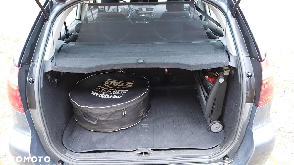 Citroën C4 Picasso 1.8 16V Confort - 9