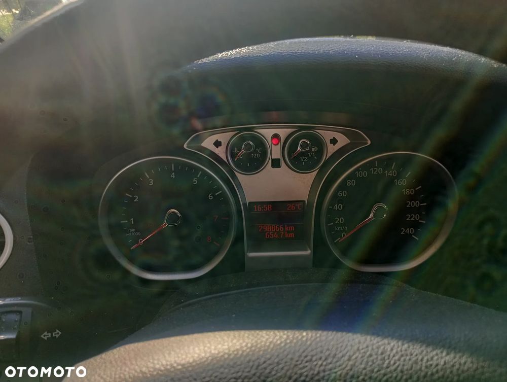 Ford Focus 1.6 Ambiente - 6