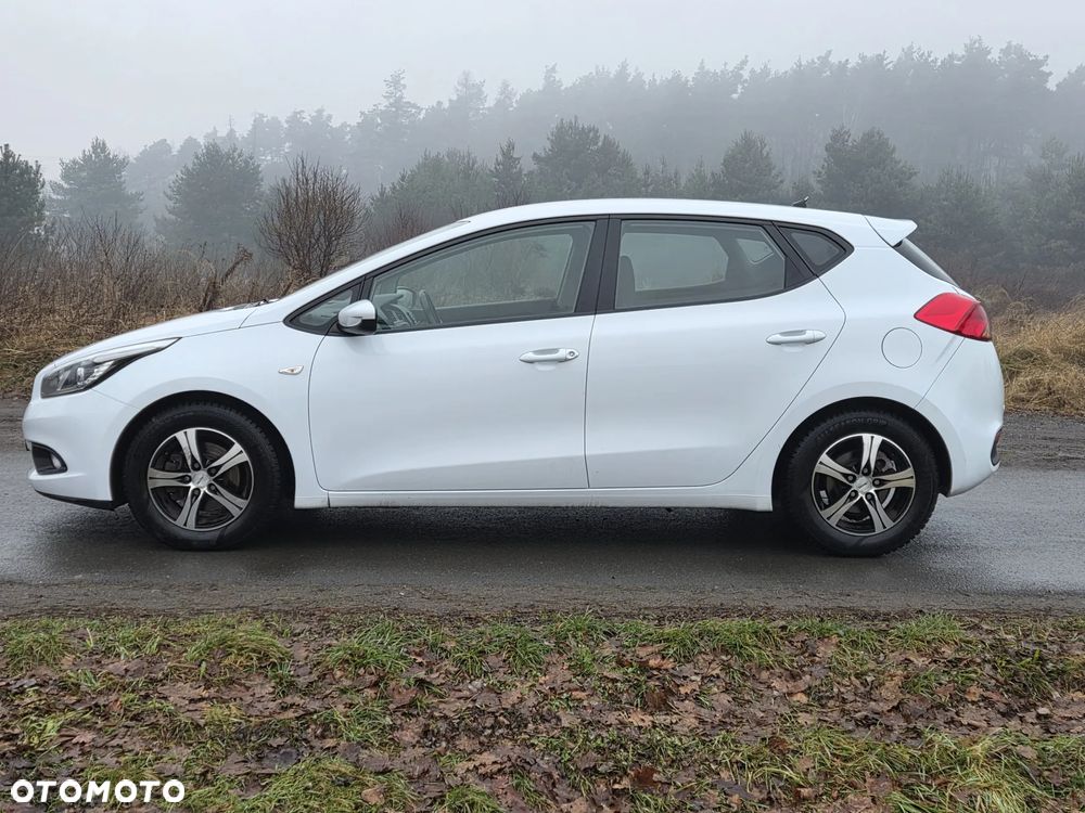 Kia Ceed 1.4 CVVT Attract - 4