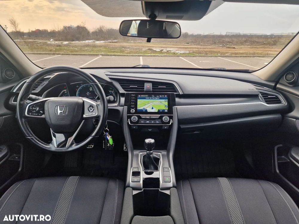 Honda Civic 1.5 VTEC Turbo Elegance Navi - 8