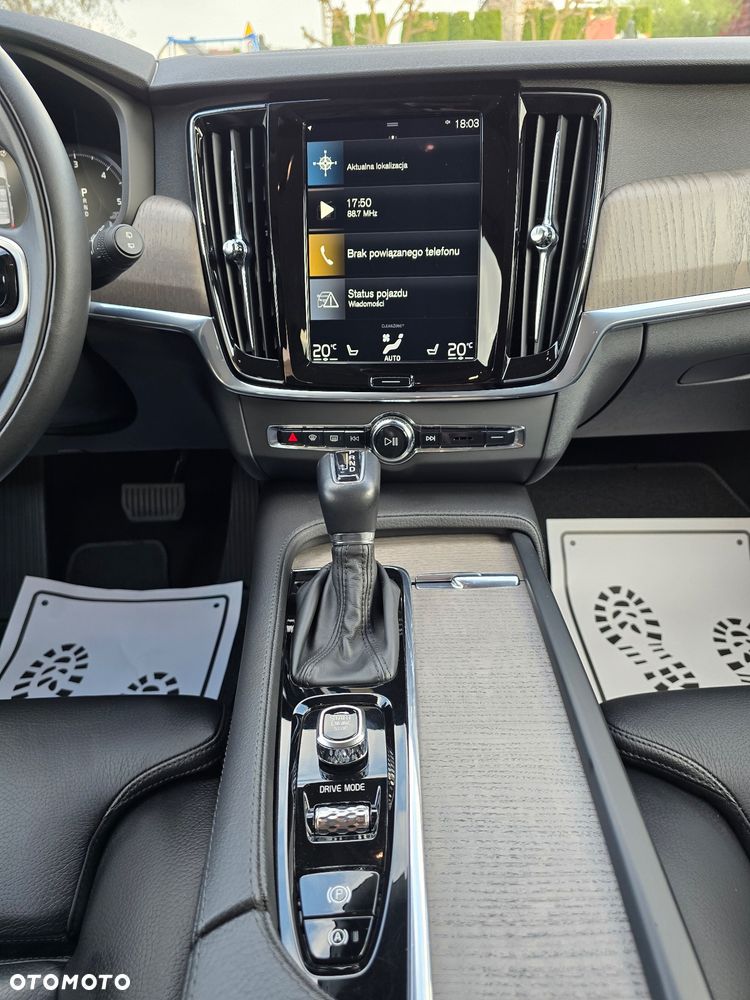 Volvo V90 Cross Country D5 AWD Geartronic - 21
