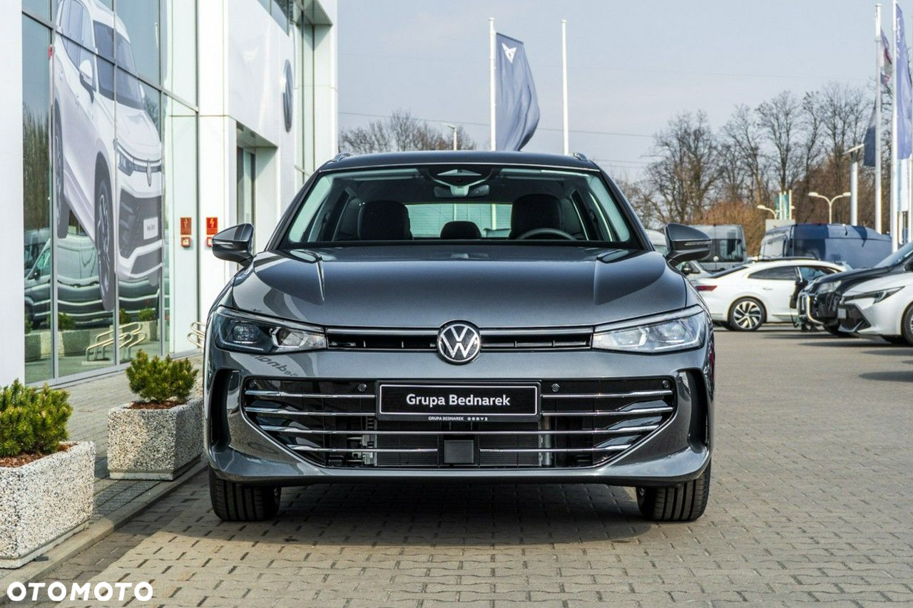Volkswagen Passat 1.5 TSI EVO Elegance DSG - 4