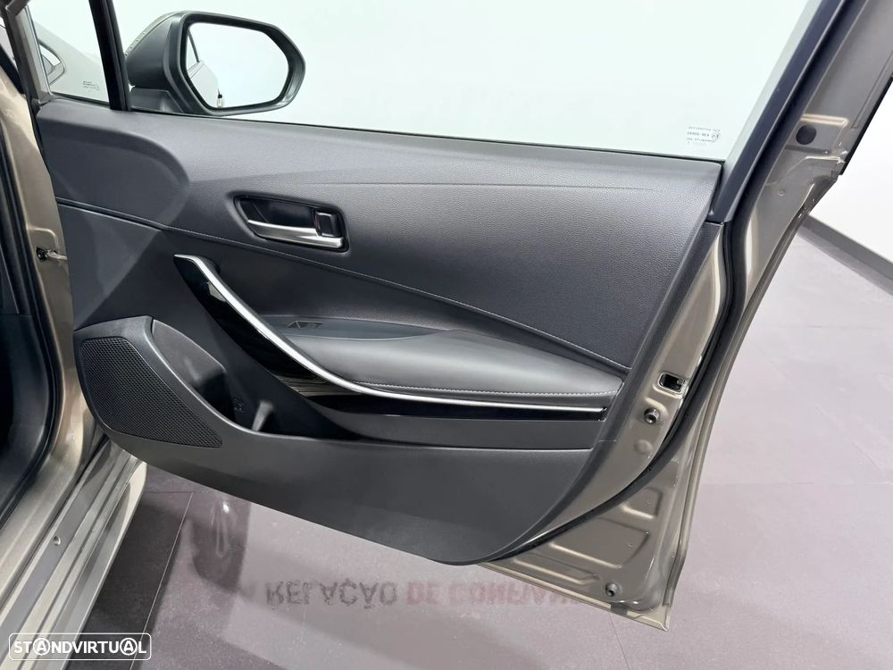 Toyota Corolla Touring Sports 1.8 Hybrid Exclusive - 41
