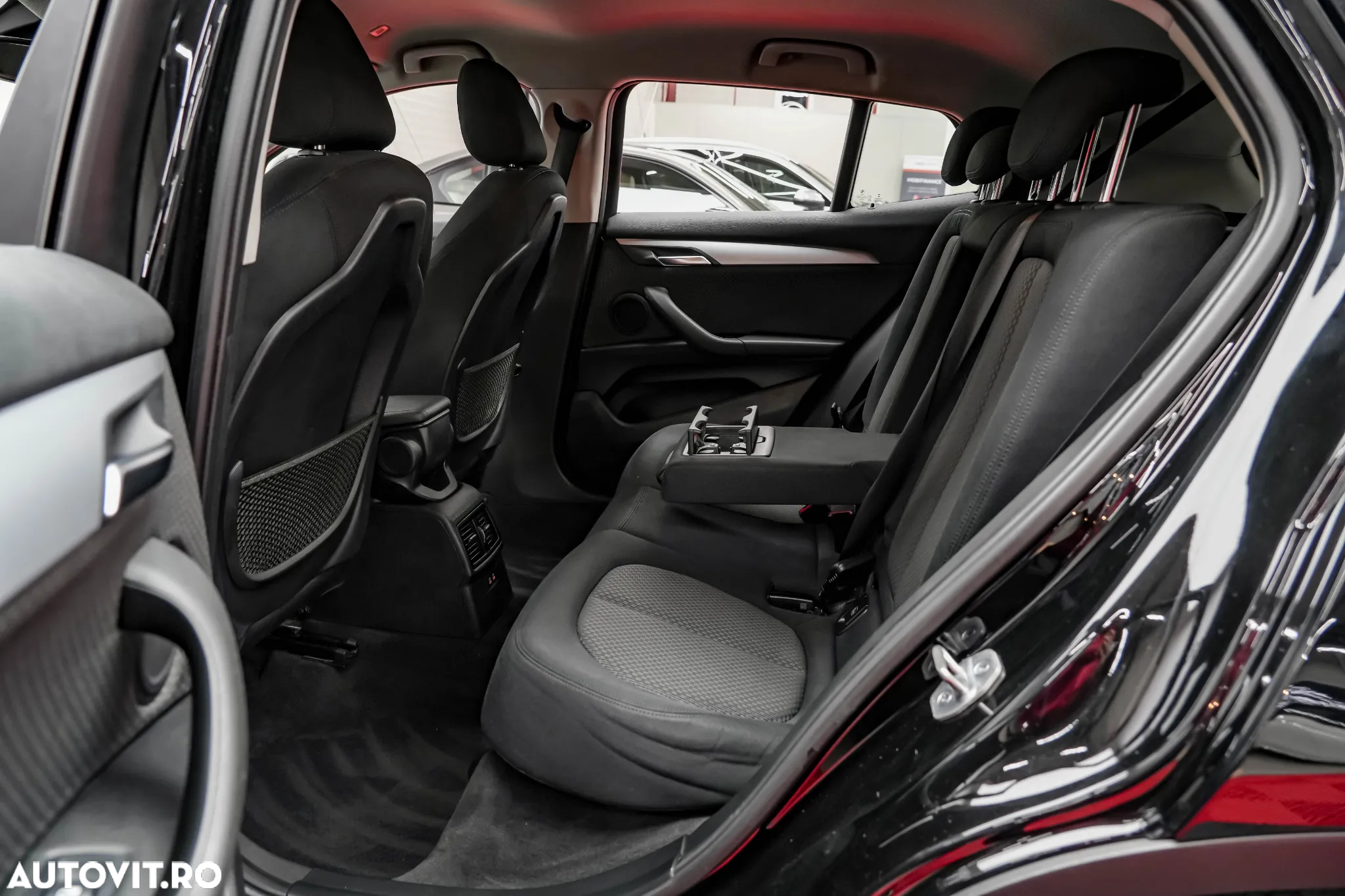 BMW X2 sDrive18d Aut. Advantage Plus - 8