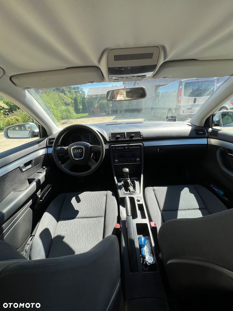 Audi A4 Limousine - 6
