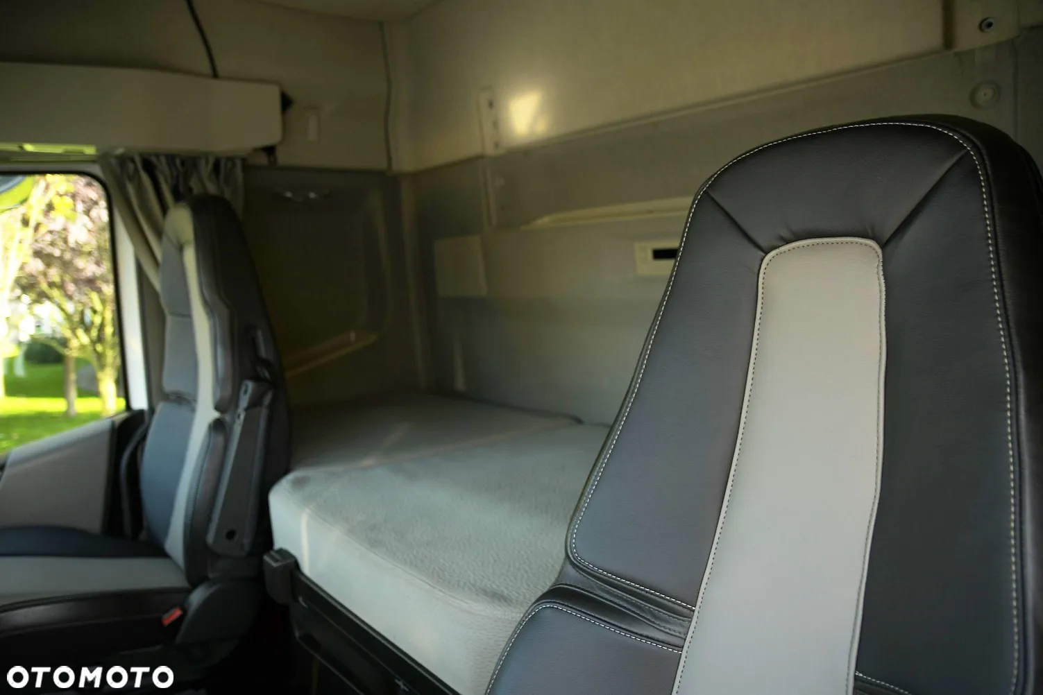 Volvo FH540 ///* GLOBETROTTER ///* HAKOWIEC ///* DO PRZEWOZU KONTENERÓW ///* 6X4 ///* 2019 ///* XENON ///* RETARDER ///* SUPER STAN - 26