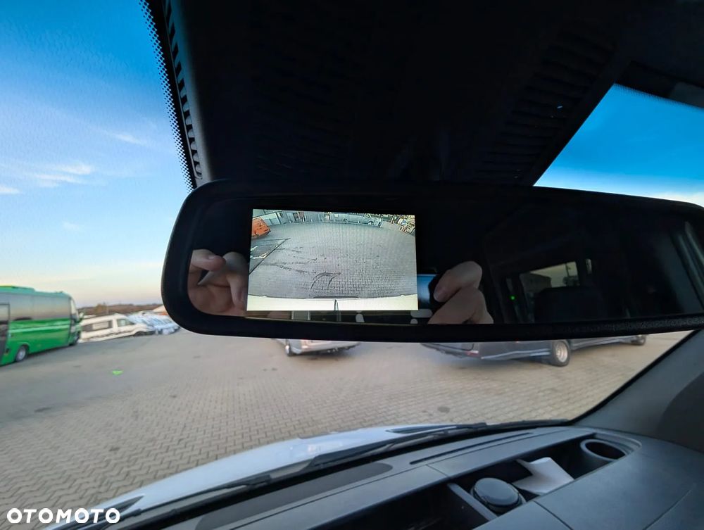 Mercedes-Benz eSprinter - 22