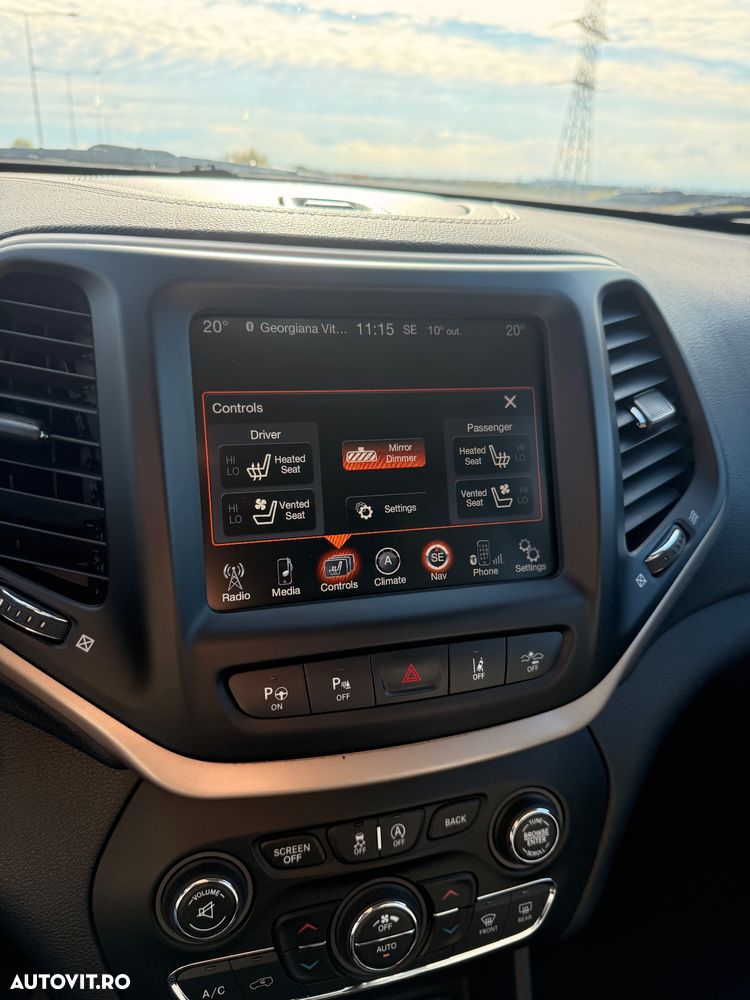 Jeep Cherokee - 7