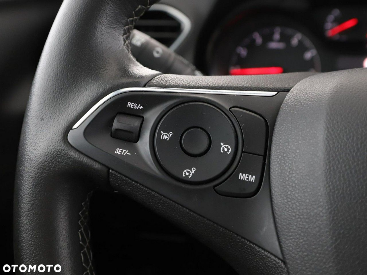 Opel Grandland X 1.2 Start/Stop Design Line - 30