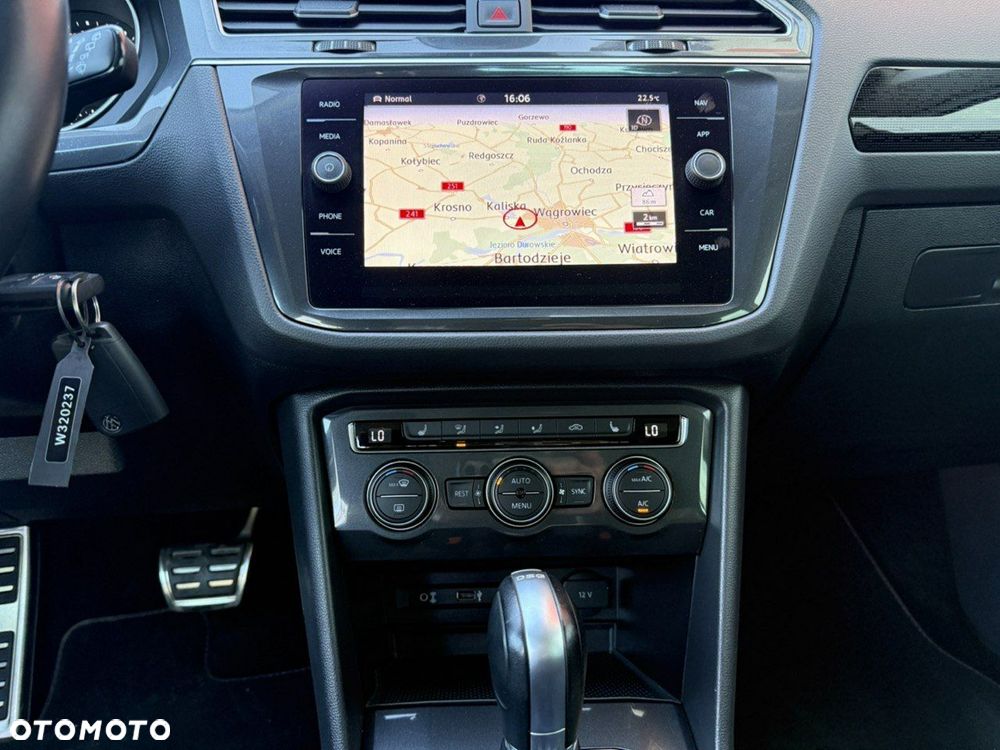 Volkswagen Tiguan - 19