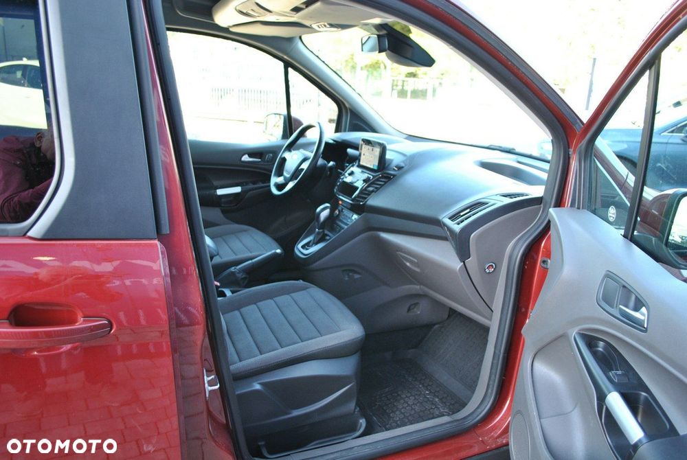 Ford Tourneo Connect Grand - 28