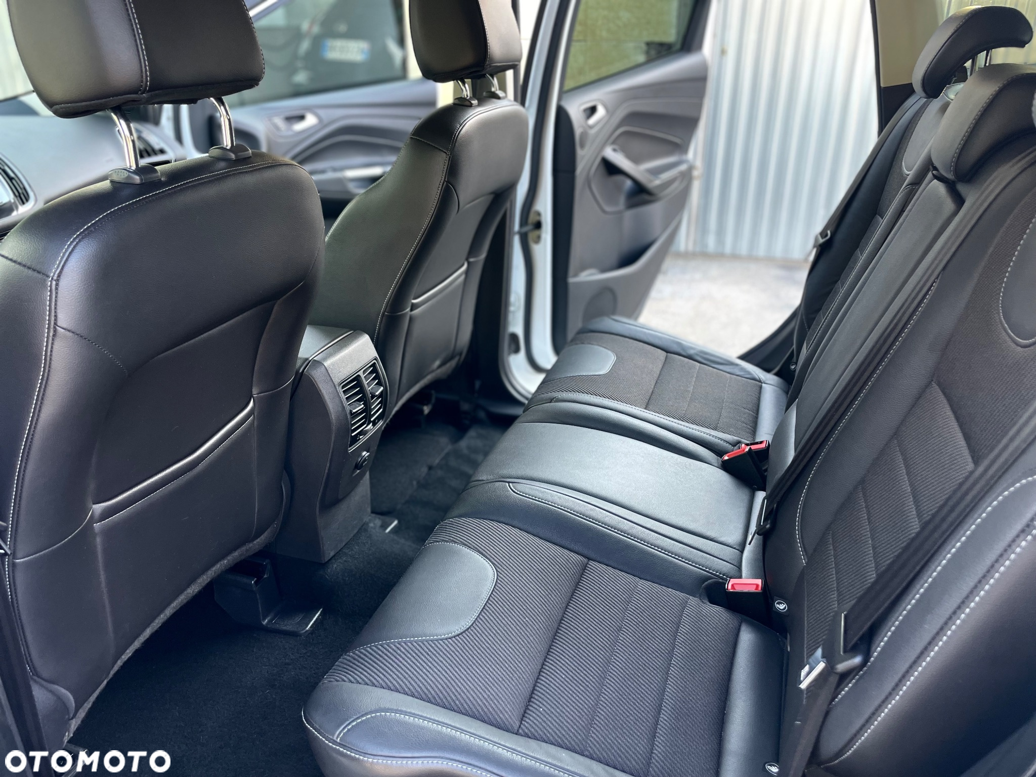 Ford Kuga 2.0 TDCi 4WD Titanium - 13