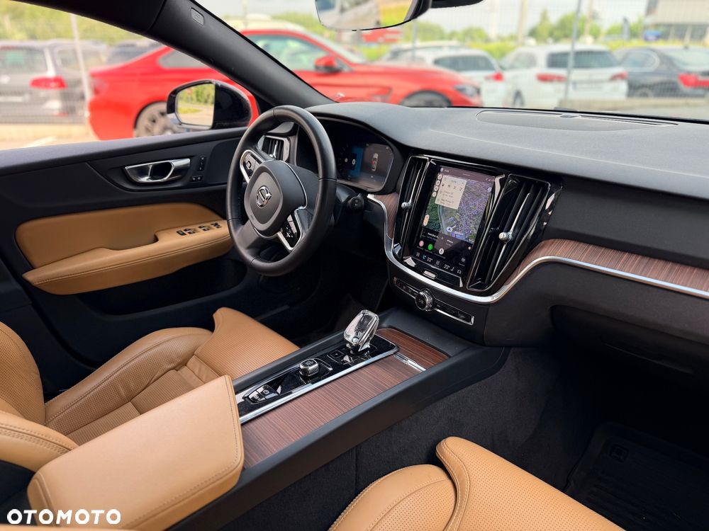 Volvo V60 B3 B Plus Dark - 9