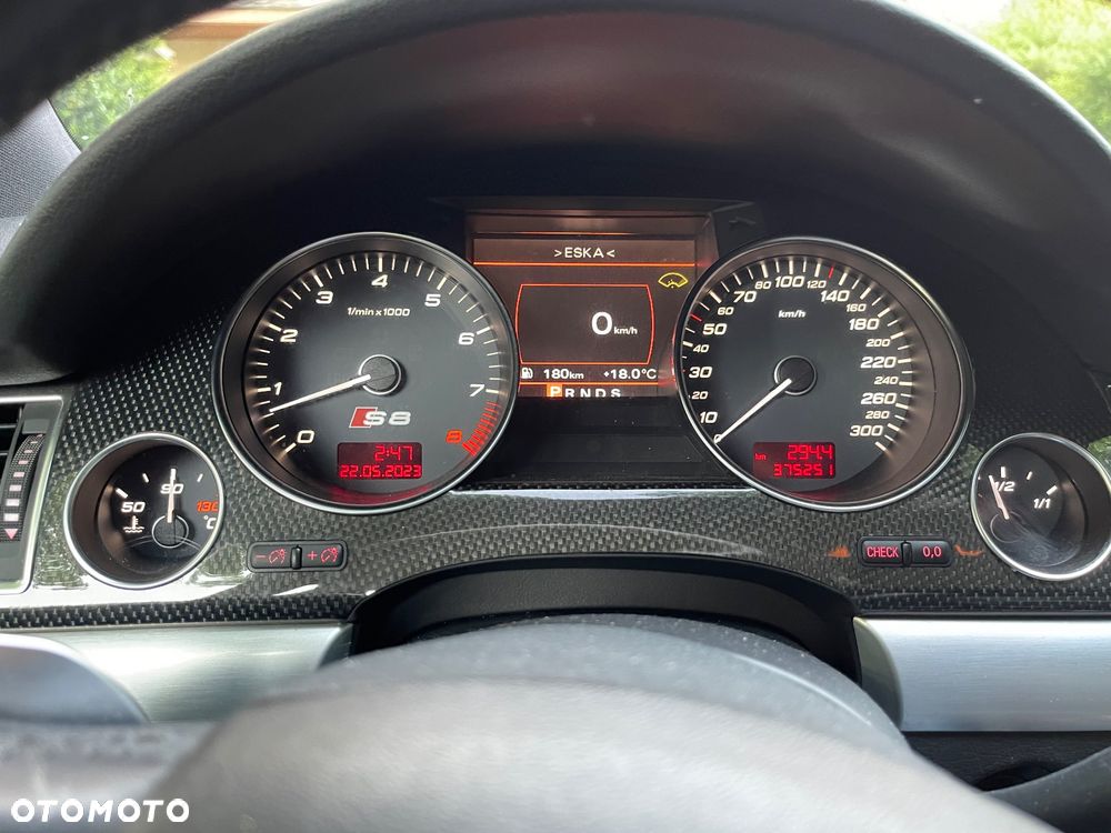 Audi S8 5.2 FSI quattro - 18