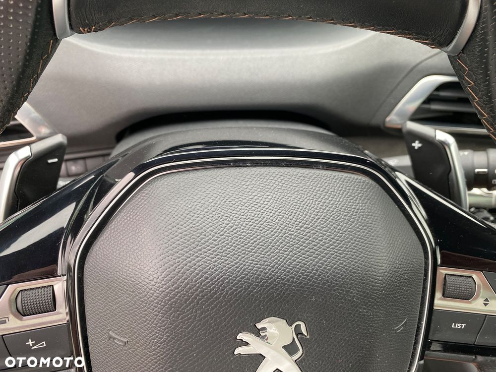 Peugeot 3008 225 e-EAT8 GT Pack - 25
