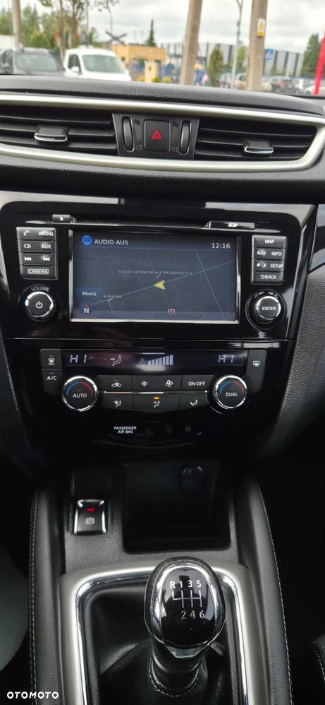 Nissan Qashqai 1.6 DCi Tekna - 27