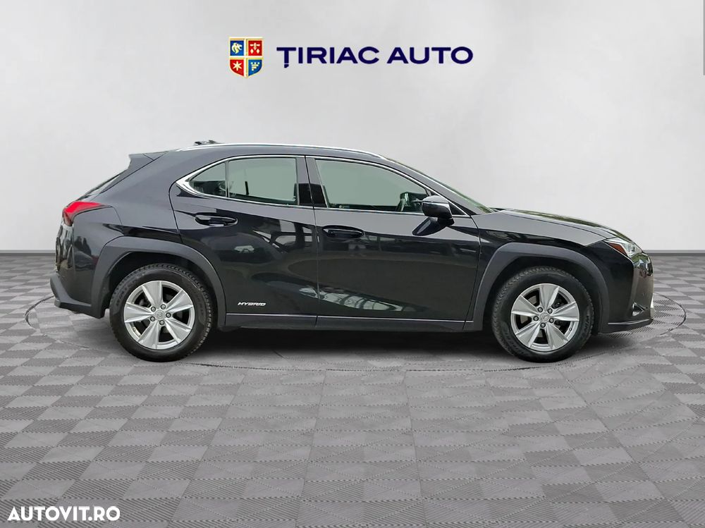 Lexus UX 250h FWD Business - 7
