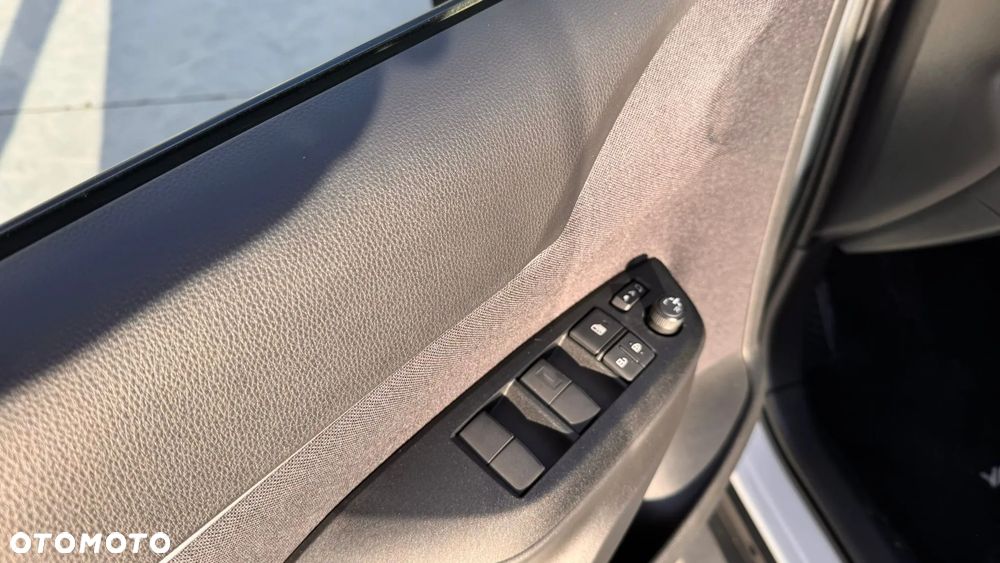 Toyota Yaris Cross Hybrid 1.5 Comfort - 17
