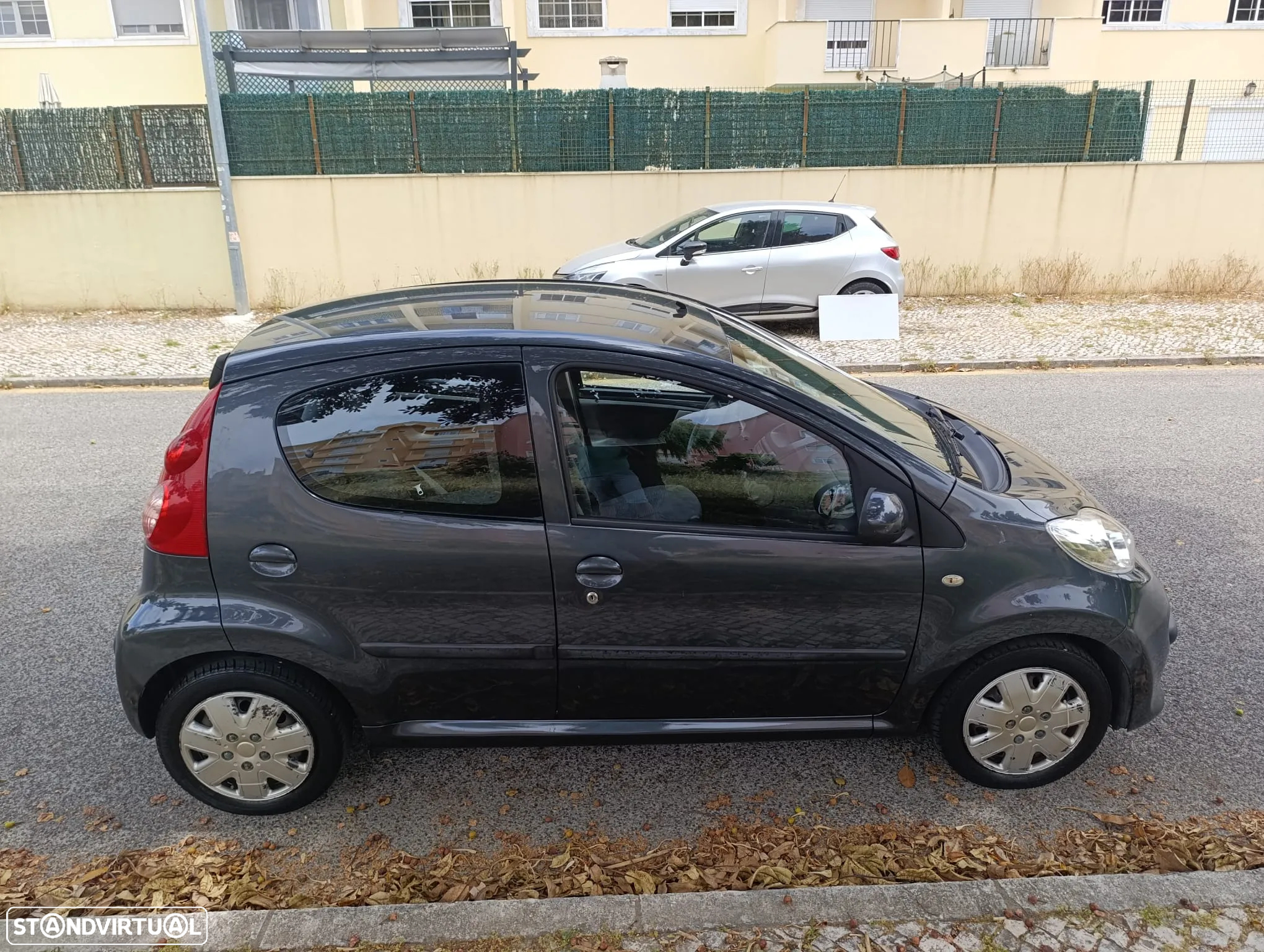 Peugeot 107 1.0 Urban 2 Tronic - 6