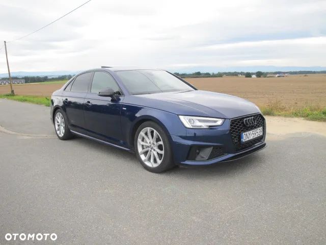 Audi A4 - 1
