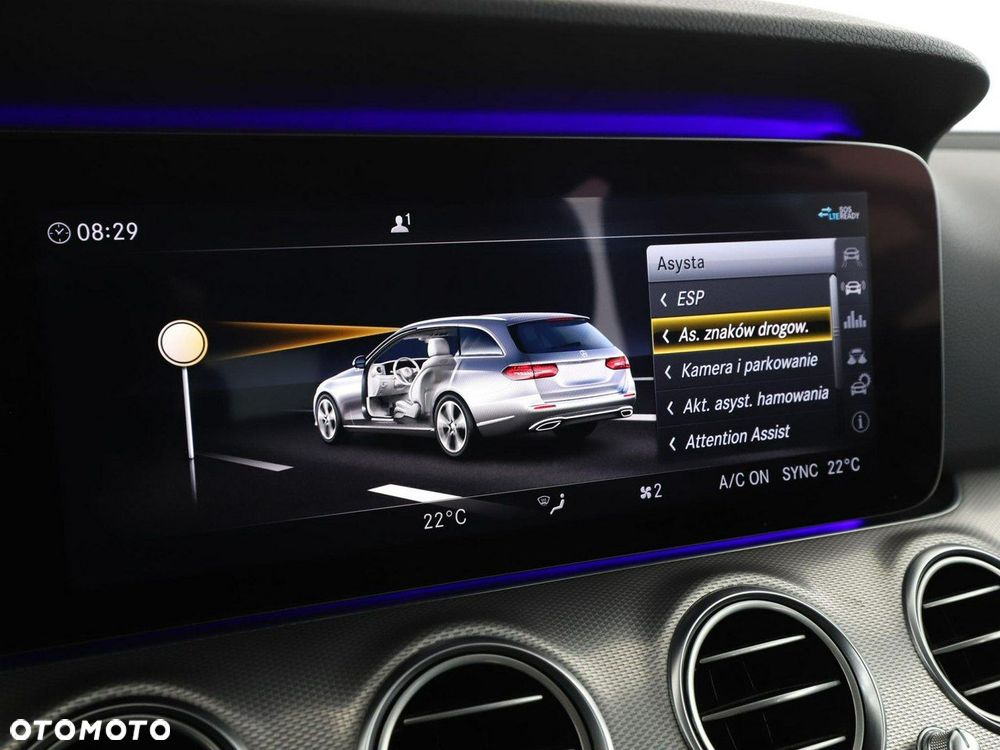 Mercedes-Benz Klasa E 250 9G-TRONIC Avantgarde - 26