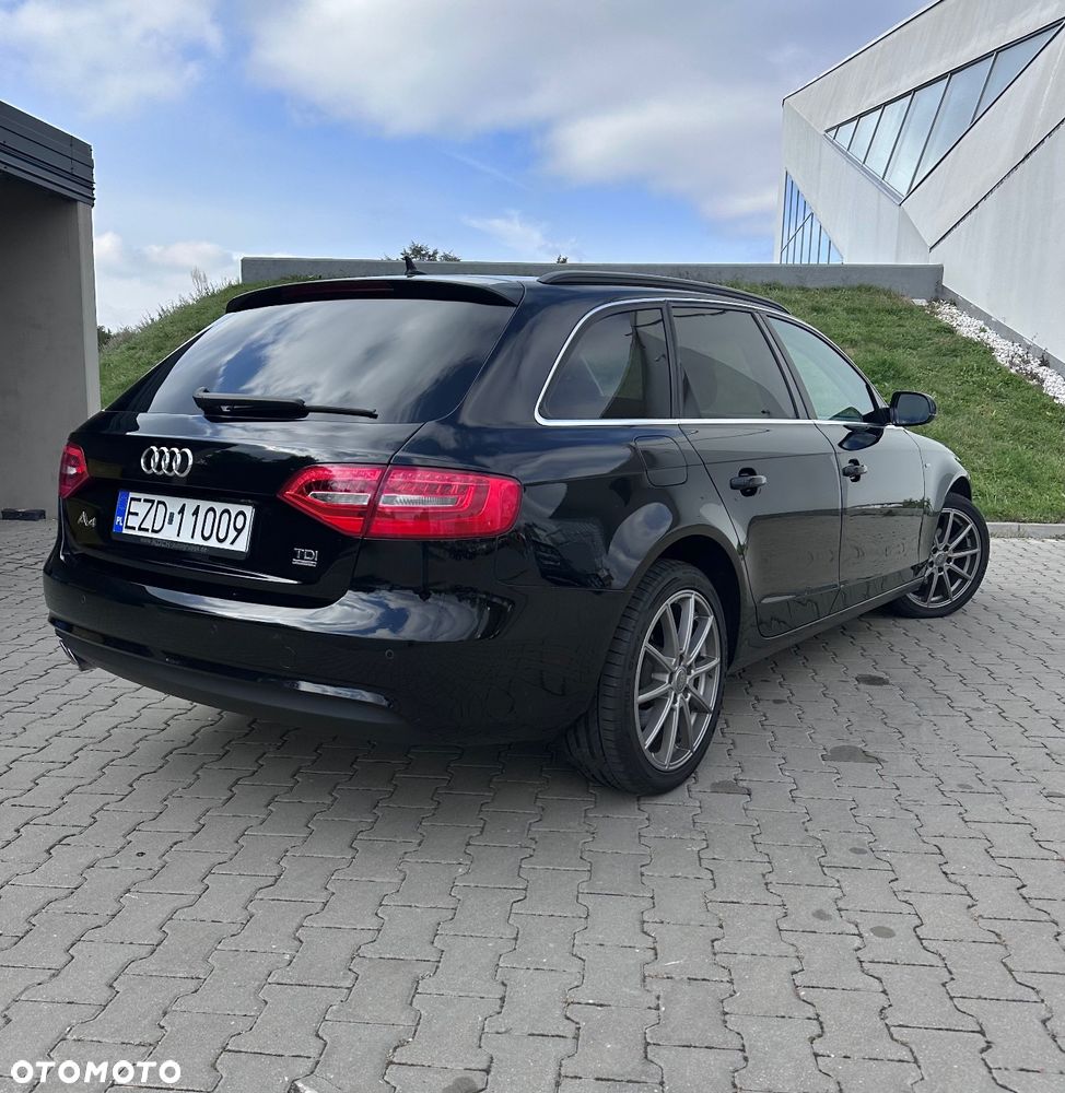 Audi A4 Avant 2.0 TDI DPF quattro Attraction - 10