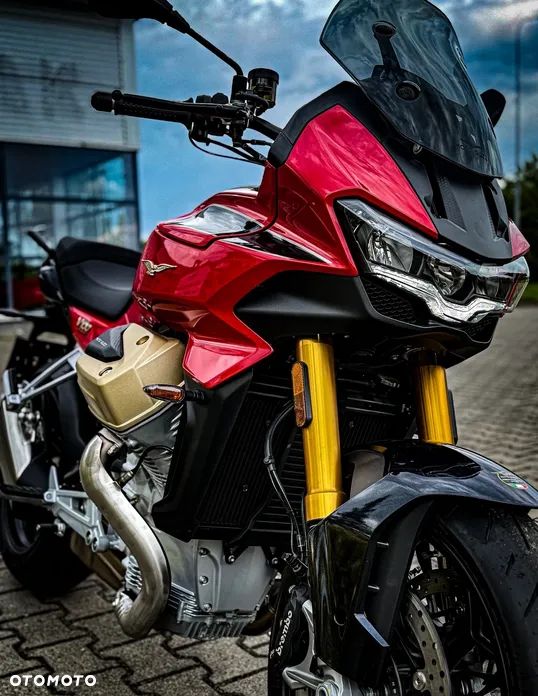 Moto Guzzi V100 Mandello - 6